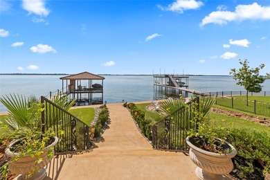 This stunning 2018 home, inspired by the timeless elegance of a - photo 36
