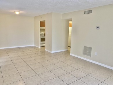 ATTENTION INVESTORS- FOR SALE 2 Bed/ 2 bath Spacious second - photo 7