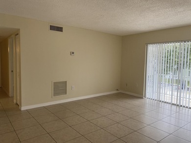 ATTENTION INVESTORS- FOR SALE 2 Bed/ 2 bath Spacious second - photo 9
