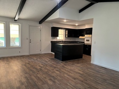 **Back on the Market and Motivated Sellers **Welcome to this - photo 10