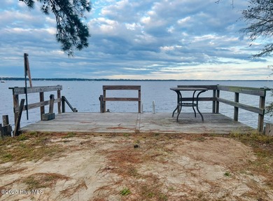 Lake Lot For Sale in Lake Waccamaw, North Carolina
