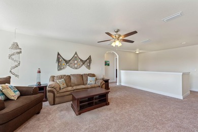 Immaculate, well maintained stunning 5-Bedroom, 2.5 Bath Home - photo 22