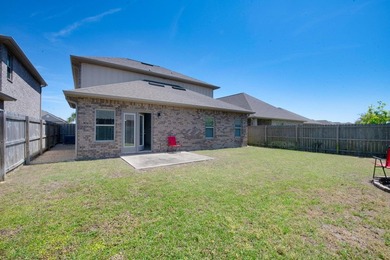 Immaculate, well maintained stunning 5-Bedroom, 2.5 Bath Home - photo 35