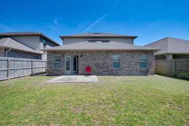 Immaculate, well maintained stunning 5-Bedroom, 2.5 Bath Home - photo 36