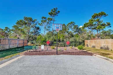 Immaculate, well maintained stunning 5-Bedroom, 2.5 Bath Home - photo 38