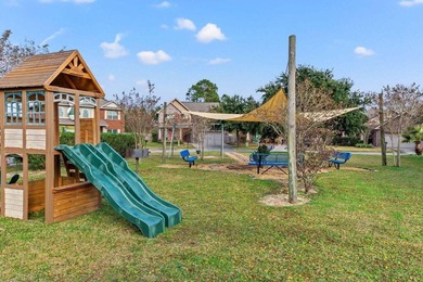 Immaculate, well maintained stunning 5-Bedroom, 2.5 Bath Home - photo 40