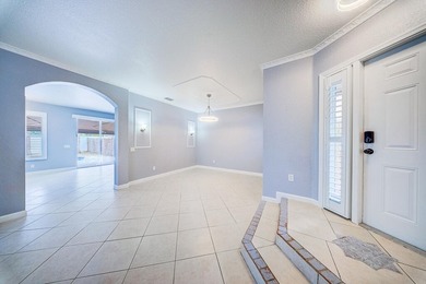Welcome to this beautifully maintained 4-bedroom, 2.5-bathroom - photo 10