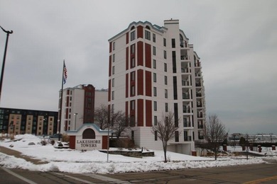 Lake Condo For Sale in Racine, Wisconsin