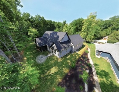 NOW OFFERING SERENE PRIVATE RETREAT- BRAND NEW QUALITY - photo 2