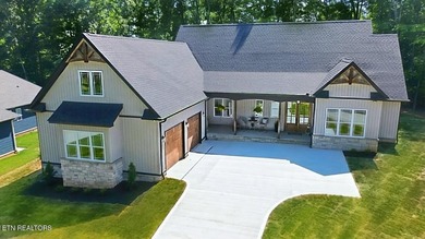 NOW OFFERING SERENE PRIVATE RETREAT- BRAND NEW QUALITY - photo 3