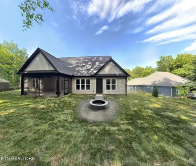 NOW OFFERING SERENE PRIVATE RETREAT- BRAND NEW QUALITY - photo 4