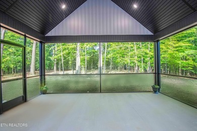 NOW OFFERING SERENE PRIVATE RETREAT- BRAND NEW QUALITY - photo 5