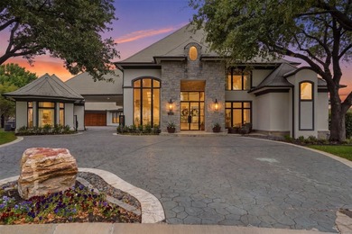 Refined, architectural elegance meets effortless luxury in this - photo 1