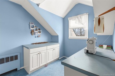Welcome to this charming and spacious 3-bedroom 2-bathroom - photo 14