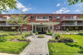 Lake Apartment Off Market in Great Neck, New York
