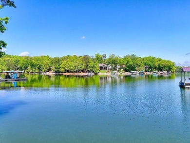 Nestled in a lovely Lake Nottely cove, these lots offer great - photo 1