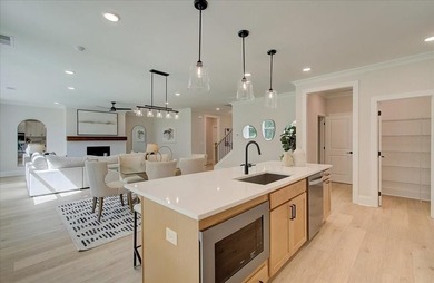 Traton Homes, Dunning elevation *C* on a basement with a 3- car - photo 24