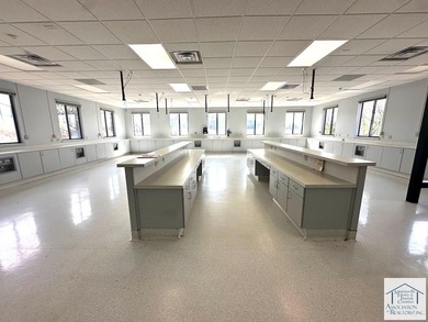 Versatile Commercial Building in Rich Creek Industrial Park -