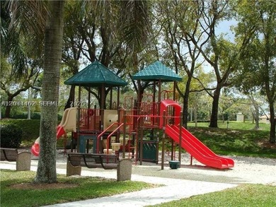 Welcome to resort-style living in the highly coveted Doral Isles - photo 32
