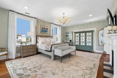 Gracefully restored and rich in Charleston history, this - photo 34
