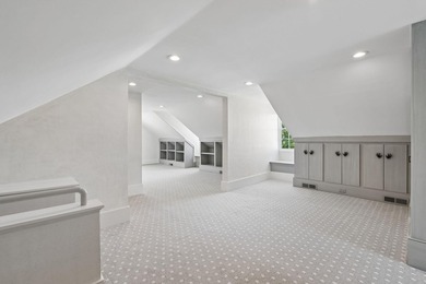 Gracefully restored and rich in Charleston history, this - photo 42