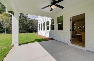 Traton Homes, Dunning elevation *C* on a basement with a 3- car - photo 43