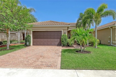 (private lake, pond, creek) Home For Sale in Boynton Beach Florida