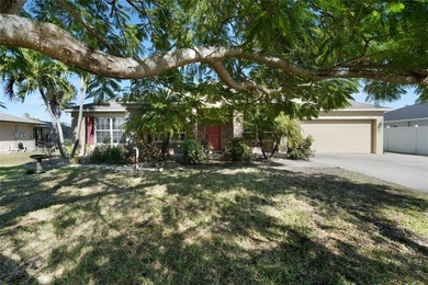 Port Charlotte Waterway Lakes Area Home For Sale in Port Charlotte Florida