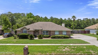 (private lake, pond, coastal) Home Active Under Contract in Middleburg Florida