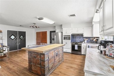 From the saltwater pool and private home theatre to the - photo 10