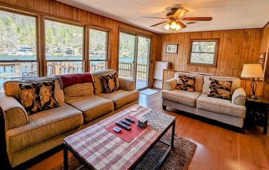 Discover your perfect getaway in this charming 3 bedroom, 2 - photo 6