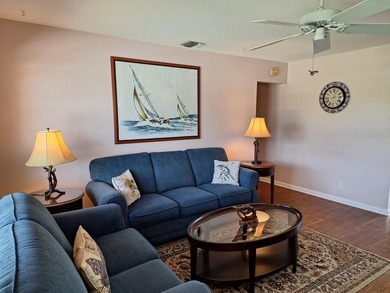 Welcome to this charming and beautifully maintained 3-bedroom - photo 9
