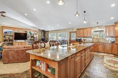 Wonderful single level ranch style home, 3 bed 3 bath two car - photo 12