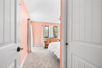 Welcome to your dream home! This stunning custom-built 3 bedroom - photo 14