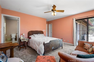 Welcome to your dream home! This stunning custom-built 3 bedroom - photo 16