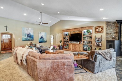 Wonderful single level ranch style home, 3 bed 3 bath two car - photo 16