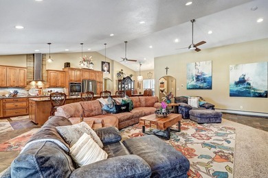 Wonderful single level ranch style home, 3 bed 3 bath two car - photo 17