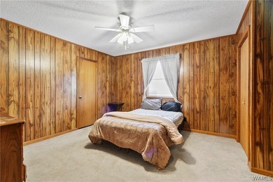 This spacious 6-bedroom, 4-bathroom home offers over 3,360 sq ft - photo 17