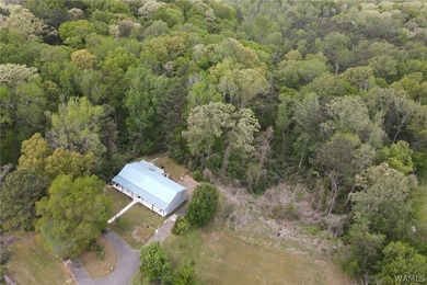 This spacious 6-bedroom, 4-bathroom home offers over 3,360 sq ft - photo 35