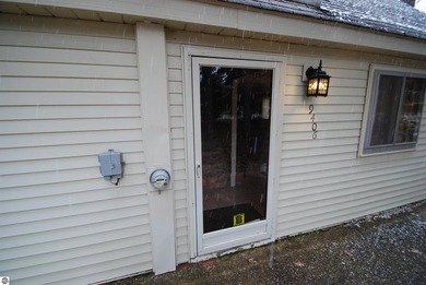Your Northern Getaway Has Arrived - 3 Bed Cottage Near Lake St - photo 6
