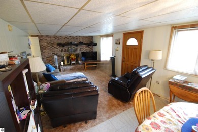 Your Northern Getaway Has Arrived - 3 Bed Cottage Near Lake St - photo 9