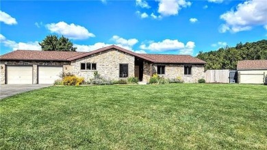 Lake Home For Sale in Franklin, Pennsylvania