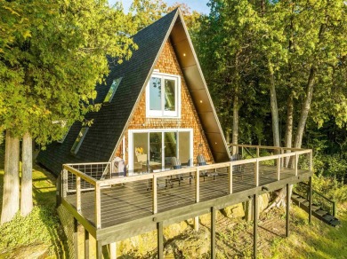 Lake Home Sale Pending in Milton, Vermont