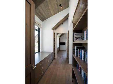 This site was chosen for its private, elevated, view-laden - photo 14