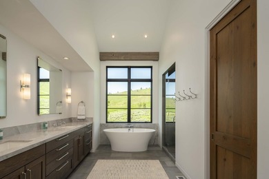 This site was chosen for its private, elevated, view-laden - photo 16