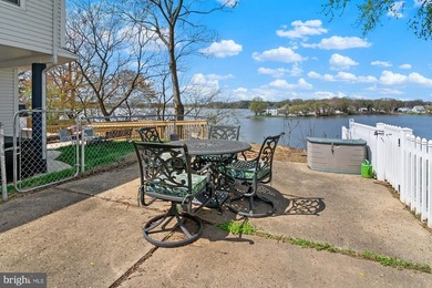 Welcome to your waterfront retreat, where comfort meet scenic - photo 27