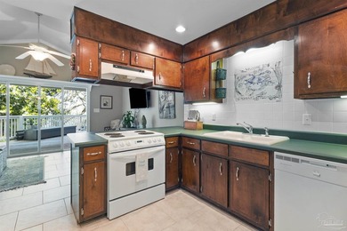 WATERFRONT PARADISE WITH PANORAMIC VIEWS - Discover the ultimate - photo 32