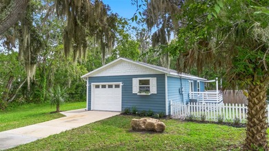 Lake Waterford Home For Sale in New Smyrna Beach Florida