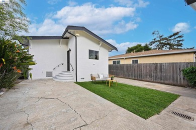 Best value in Bay Farm Alameda! A must-see opportunity featuring - photo 32
