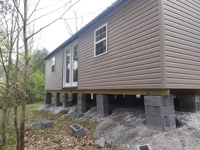 Unique unrestricted property on Cordell Hull Lake with lots of - photo 4